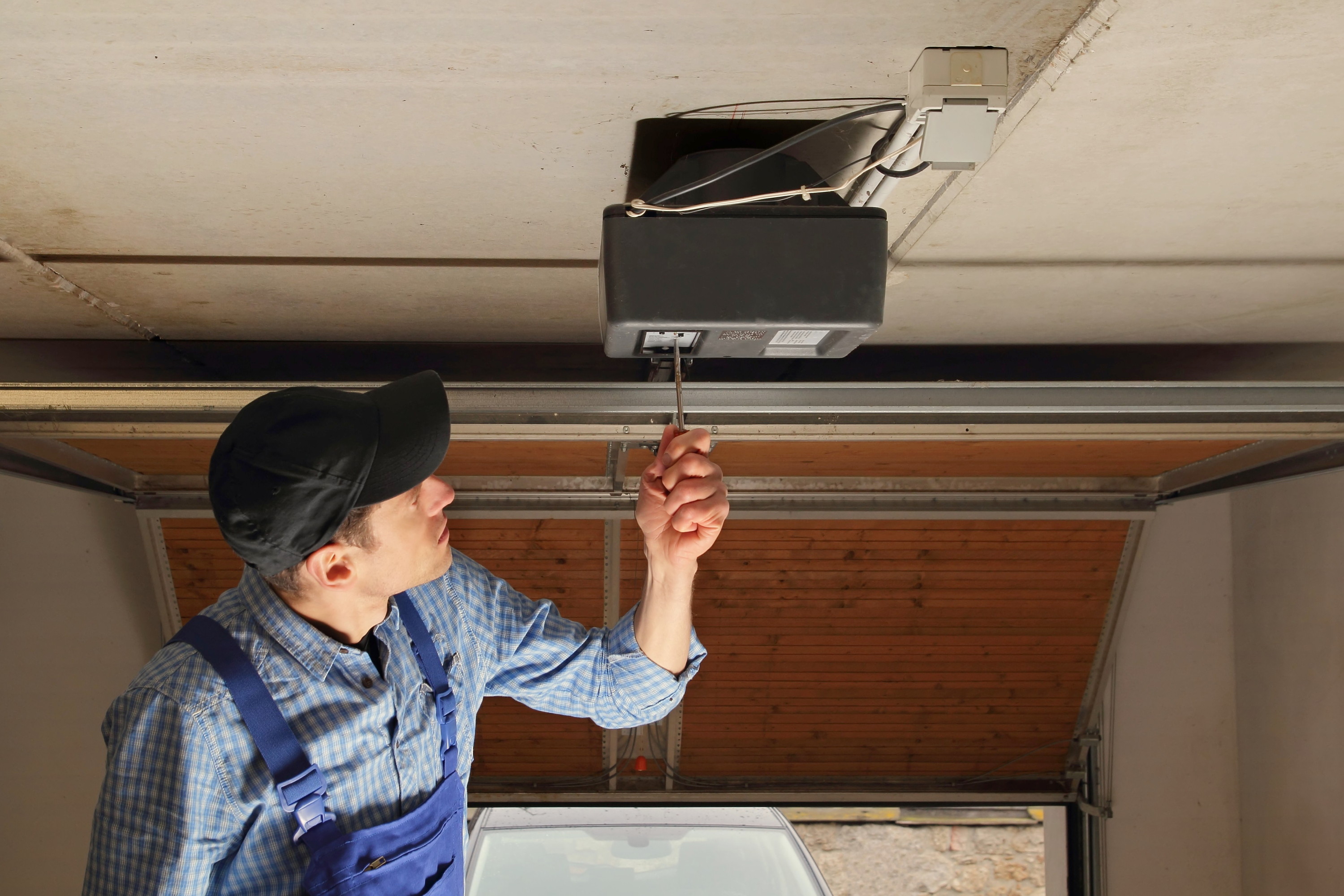 electric garage door opener